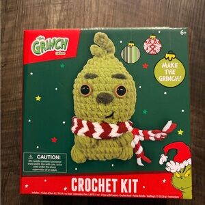 Dr. Seuss The Grinch Crochet Kit - Green and Red